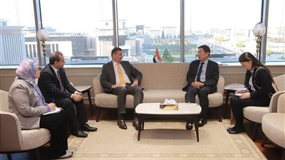 الزراعة تبحث مع سنغافورة إمكانية زراعة أرز 