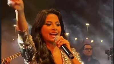 على أنغام ليه بيداري كدة، روبي تشعل حفلها الغنائي بمدينتي (صور)