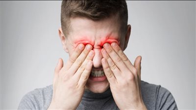 أسباب ألم العين المختلفة وطرق علاجها بالمنزل
