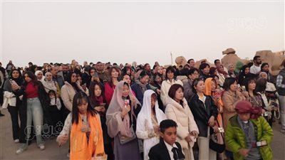 بدء توافد السائحين لمشاهدة ظاهرة تعامد الشمس بالكرنك في الأقصر (صور)