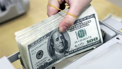 تراجع سعر الدولار في البنوك المصرية 