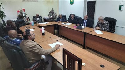 رئيس الهوكي يجتمع بمناطق الاتحاد لعرض خطة العمل (صور)