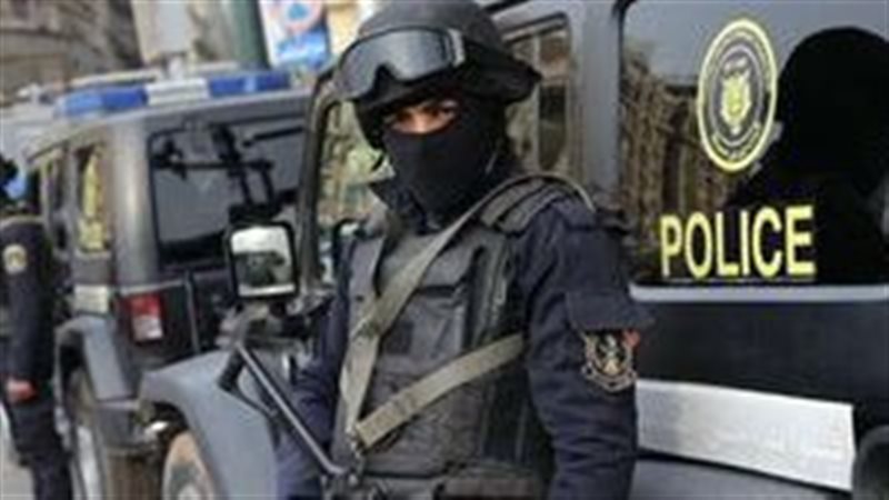 ذبح طفلة على يد والدتها