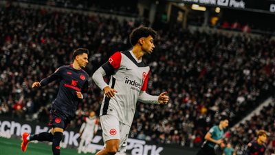 بمشاركة مرموش، فرانكفورت يخسر أمام ماينز بثلاثية في الدوري الألماني 