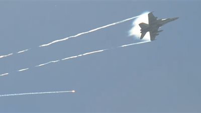 سقوط مقاتلة أمريكية فوق البحر الأحمر.. والجيش الأمريكي يعلق