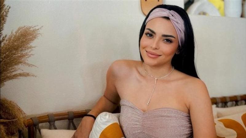أسماء جلال، فيتو