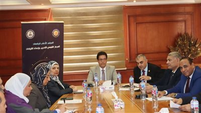 رئيس جامعة بنها يترأس اللجنة العليا لاعتماد المدربين بالمركز القومي للتدريب 