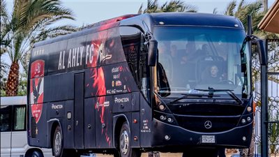  الأهلي يصل ملعب استاد القاهرة لمواجهة صن داونز في دوري أبطال إفريقيا 