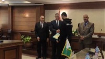 محافظ الجيزة يكرم الحاصلين على المراكز الأولى في مشروع البطل الأوليمبي (فيديو)