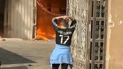 إصابة 8 أشخاص في حريق مصنع إسفنج بالشرقية (فيديو وصور)