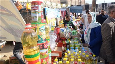 محافظ الغربية يفتتح أسواق اليوم الواحد بالمحلة الكبرى