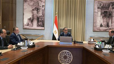 رئيس الوزراء يتابع جهود توفير احتياطيات السلع والمنتجات المختلفة