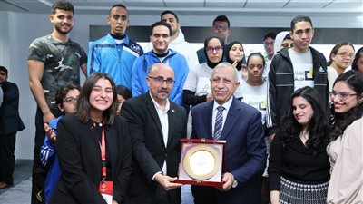 الأكاديمية العربية تحتفي بأبنائها من ذوي الهمم لتعزيز الوعي والتكافؤ في التعليم