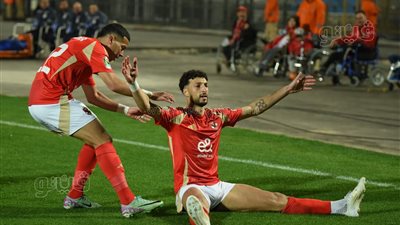 وسام أبو علي يواصل كتابة التاريخ مع الأهلي بعد هدفيه ضد بلوزداد