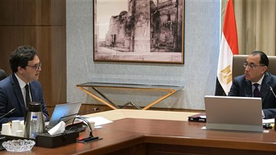 رئيس الوزراء يُتابع مع وزير الثقافة استراتيجية عمل الوزارة وأهم الأنشطة والفعاليات المُنفذة
