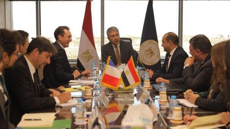 لقاء وزير السياحة