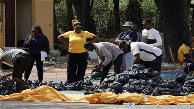 ارتفاع حصيلة ضحايا التدافع أمام مركزين لتوزيع الطعام بنيجيريا لـ 32 قتيلا