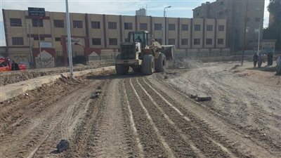  الجيزة تواصل تطوير الطرق في قرى بهرمس ذات الكوم (صور)
