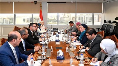 وزيرا الإسكان والبيئة يبحثان التعاون في ملف إدارة المخلفات