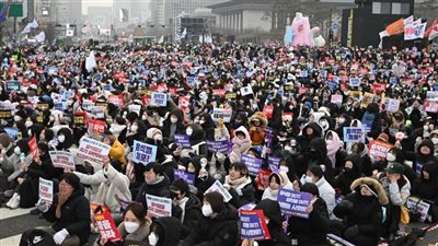 المعارضة في كوريا الجنوبية تهدد بعزل القائم بأعمال الرئيس