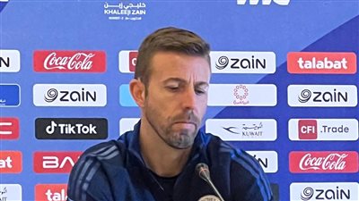 مدرب قطر يوضح موقف أكرم عفيفي من مواجهة عمان بخليجي 26 (فيديو)