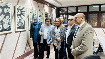 جبارة تفتتح معرض الأرض بمعهد النقد الفني (صور)