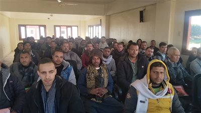 وزارة العمل تعقد اختبارات للمتقدمين من أقصى الصعيد على فرص عمل في مشروع الضبعة