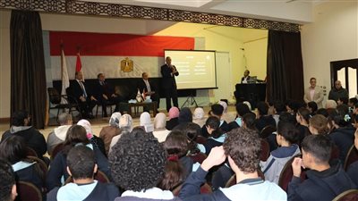 الوطنية للانتخابات تواصل زياراتها لمدارس القاهرة 