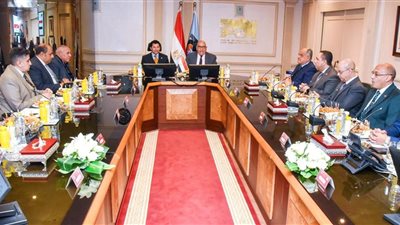 رئيس العربية للتصنيع يبحث مع وزير الرياضة تعزيز التعاون 