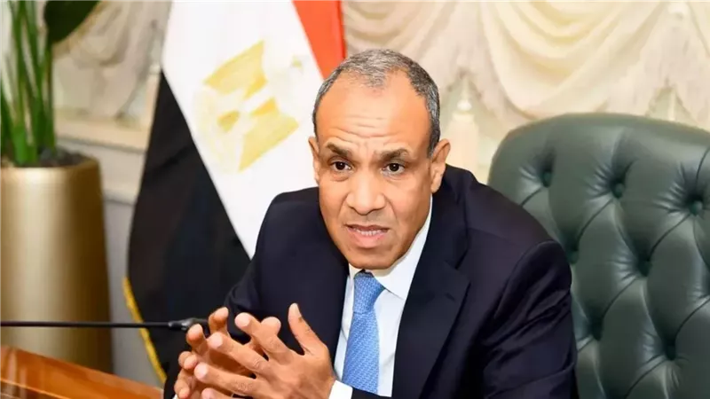 وزير الخارجية بدر