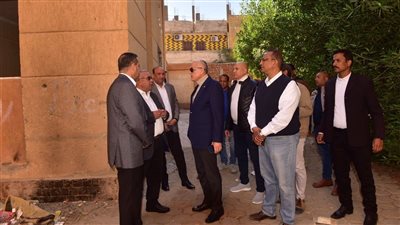 محافظ الأقصر يتفقد مبنى دار الشمس المشرقة للأيتام السابق لاستغلاله للصالح العام