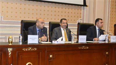 زراعة الشيوخ تناقش تأثير التغيرات المناخية على قطاعي الزراعة والري