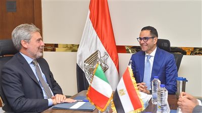 وزير الاستثمار يستقبل السفير الإيطالي بالقاهرة لبحث تعزيز العلاقات الاقتصادية المشتركة 