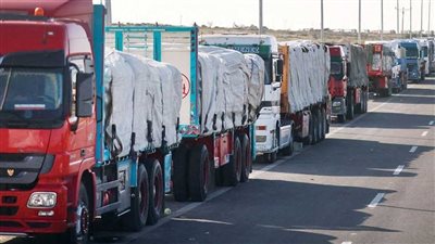 محافظ قنا يدشن مبادرة إنسانية لدعم غزة من 30 شاحنة