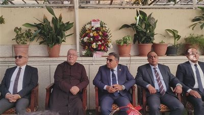 بمناسبة عيد الميلاد، محافظ الدقهلية يقدم التهاني للأقباط في كنيسة الروم الكاثوليك بالمختلط