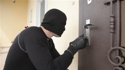 تفسير حلم اللص في المنام وعلاقته بالاستقرار المادي وشفاء المريض 