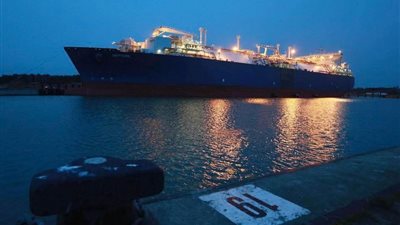 5 شركات مصرية تبدأ أعمال البنية التحتية بميناء الدخيلة لاستيراد الغاز الصخري