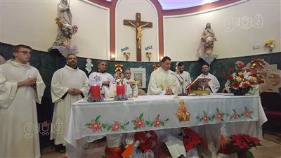 بدء قداس عيد الميلاد للأقباط الكاثوليك في الأقصر (فيديو)