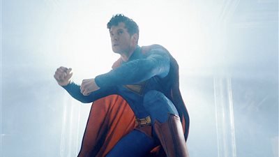 جيمس جان يتحدث عن اختلاف الموسيقى في فيلم Superman