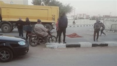 مصرع مسن دهسته سيارة بواحة الخارجة في الوادي الجديد