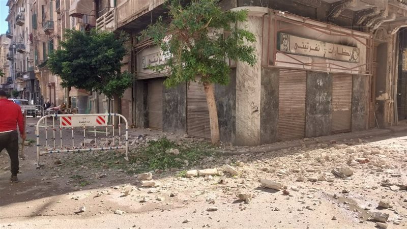 انهيار شرفة عقار