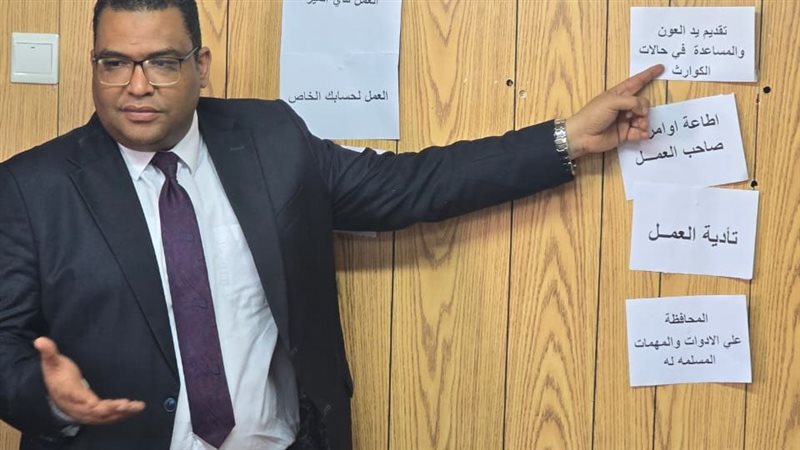 وزير العمل محمد جبران