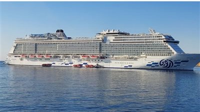 ميناء شرم الشيخ يستقبل سفينة على متنها 3045 سائحًا 