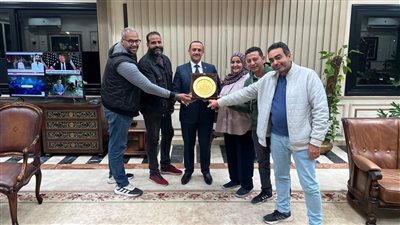  الملاحة الجوية تكرم رئيس القابضة للمطارات بمناسبة اليوم العالمي للمهندسين الجويين