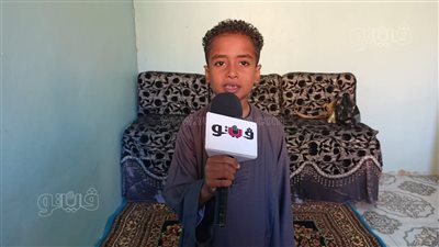 شيخ الأزهر جبر خاطره، أول ظهور للطفل الباكي أثناء افتتاح معهد في الأقصر (فيديو) 