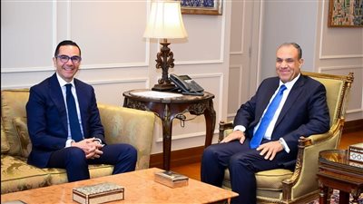 لجذب الاستثمارات الأجنبية، تفاصيل لقاء وزاري بالخارجية بين عبد العاطى والخطيب والواثق بالله 