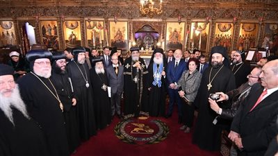 البابا تواضروس يهنئ بطريرك الروم الأرثوذكس بعيد الميلاد المجيد