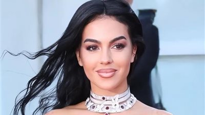 جورجينا تنشر كواليس احتفالها بالعام الجديد مع رونالدو داخل الكهف (فيديو)