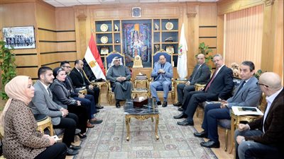 رئيس جامعة المنصورة يبحث مع سفارة الكويت بالقاهرة تعزيز التعاون المشترك