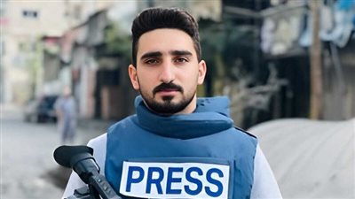 مرتي هتولد الليلة، فيديو مؤثر للصحفي أيمن الجدي قبل لحظات من استشهاده بقصف إسرائيلي